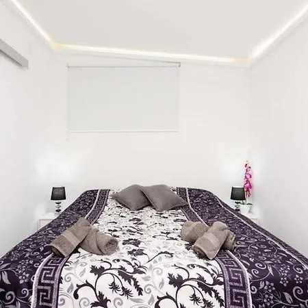 Manuda Luxury